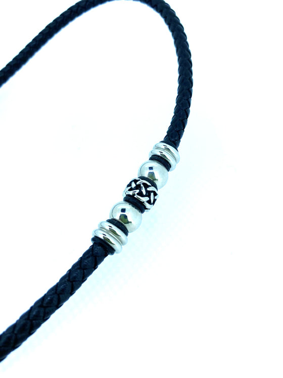 Fred Bennett – Necklace