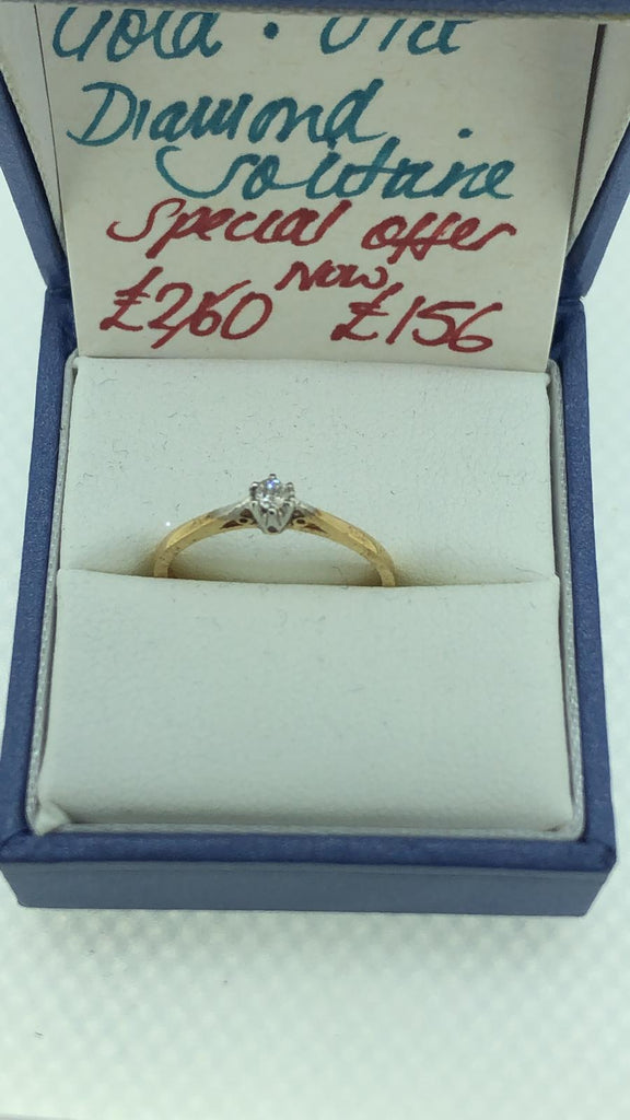 9 ct Yellow Gold Solitaire ring with 0.07ct Diamond