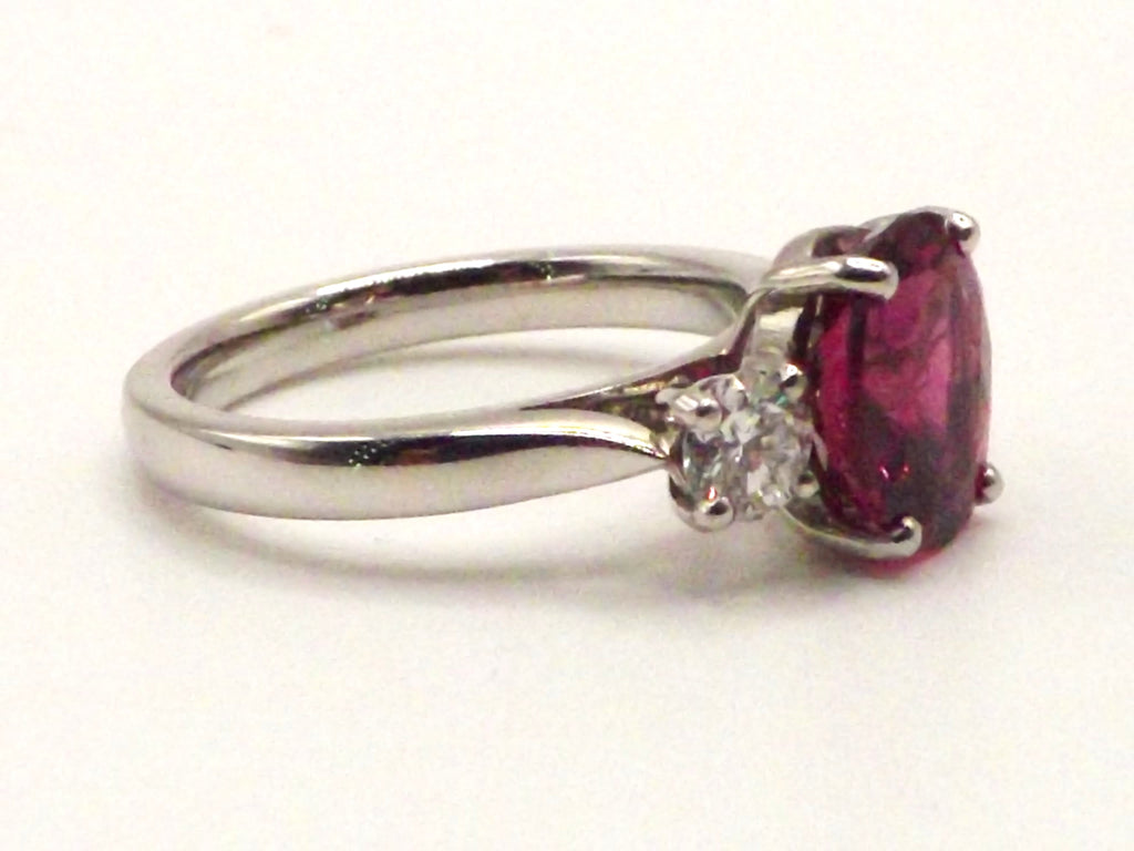 Platinum 2.61 ct Spinel with diamonds