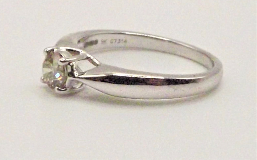 9 ct White Gold solitaire diamond ring