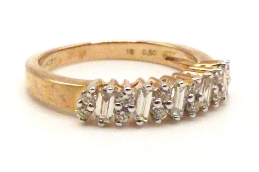 9 ct Yellow Gold ring with 0.50 ct diamonds