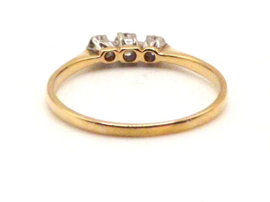 18 ct Yellow Gold & Platinum Triology with diamonds